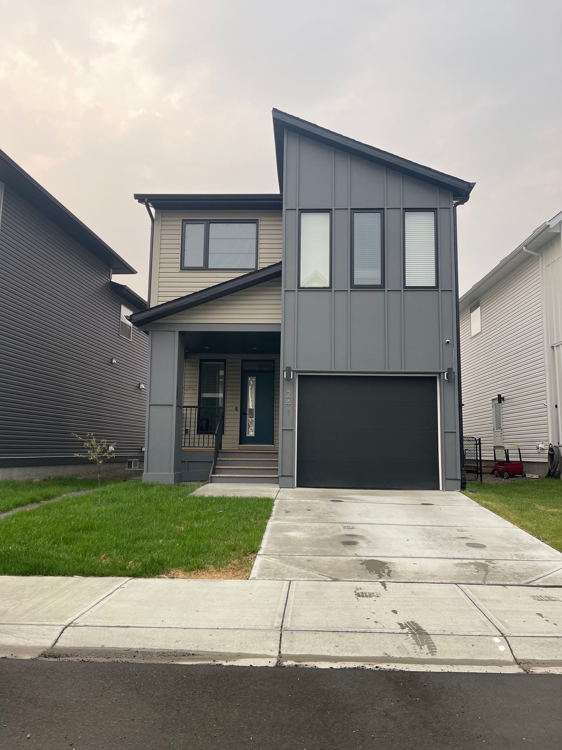 Exterior of a Copperfield upper suite